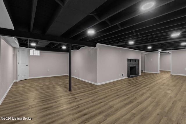 7408 Shepherdsville Rd, Louisville, KY 40219