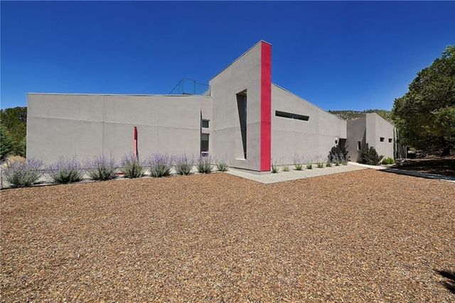 4007 Old Santa Fe Trail, Santa Fe, NM 87505