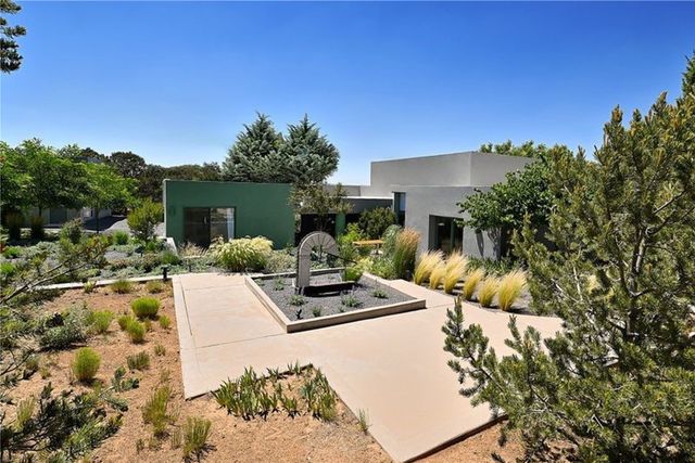 4007 Old Santa Fe Trail, Santa Fe, NM 87505