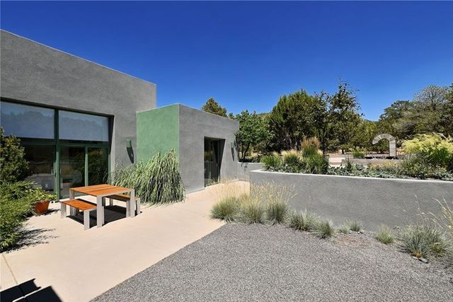 4007 Old Santa Fe Trail, Santa Fe, NM 87505