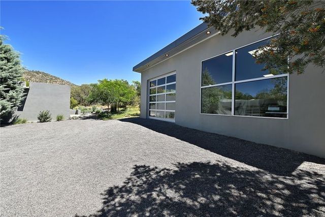 4007 Old Santa Fe Trail, Santa Fe, NM 87505