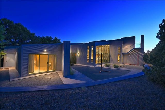 4007 Old Santa Fe Trail, Santa Fe, NM 87505