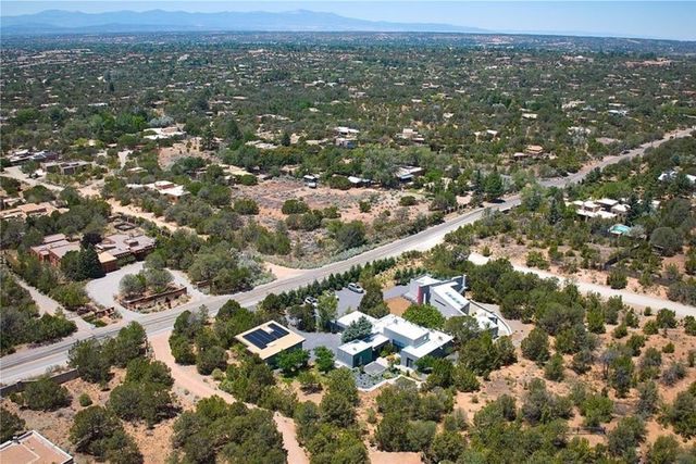 4007 Old Santa Fe Trail, Santa Fe, NM 87505
