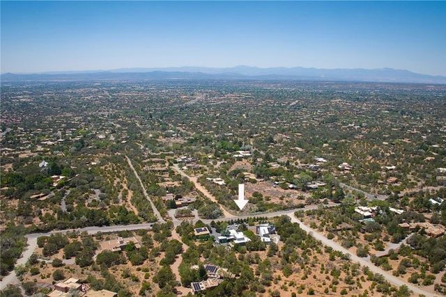 4007 Old Santa Fe Trail, Santa Fe, NM 87505