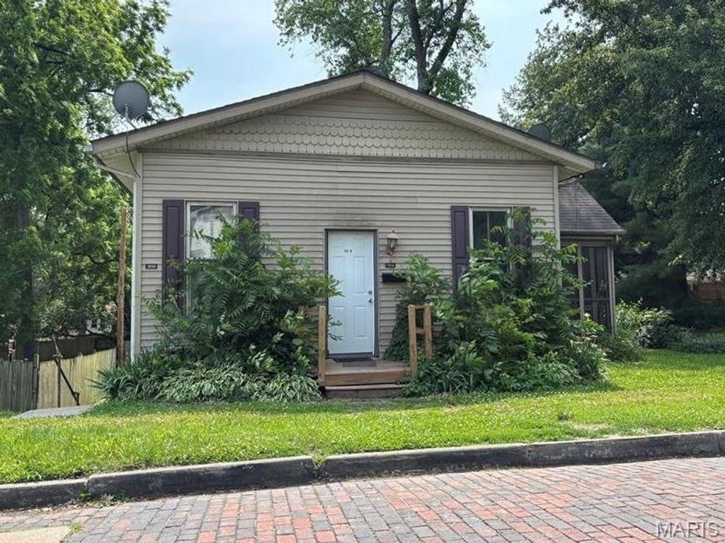 202 Wabash Avenue, Belleville, IL 62220