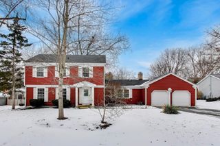 27W266 OAKWOOD Street, Winfield, IL 60190