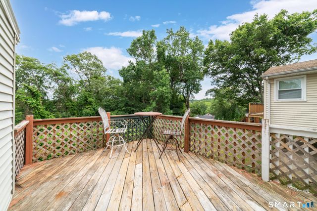 21 Fountain Terrace, New Haven, CT 06515