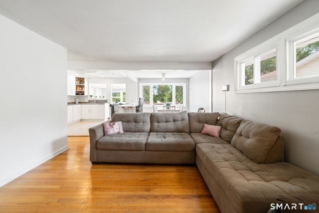 21 Fountain Terrace, New Haven, CT 06515