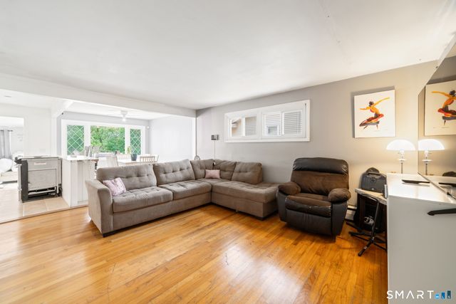 21 Fountain Terrace, New Haven, CT 06515