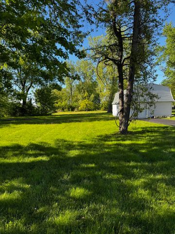 2851 44th Street, Highland, IN 46322