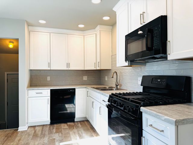 2851 44th Street, Highland, IN 46322