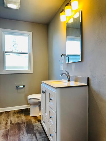2851 44th Street, Highland, IN 46322