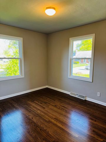2851 44th Street, Highland, IN 46322