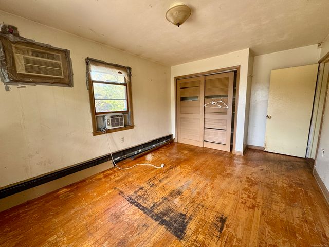 27 Sycamore Road, Norwich, CT 06360