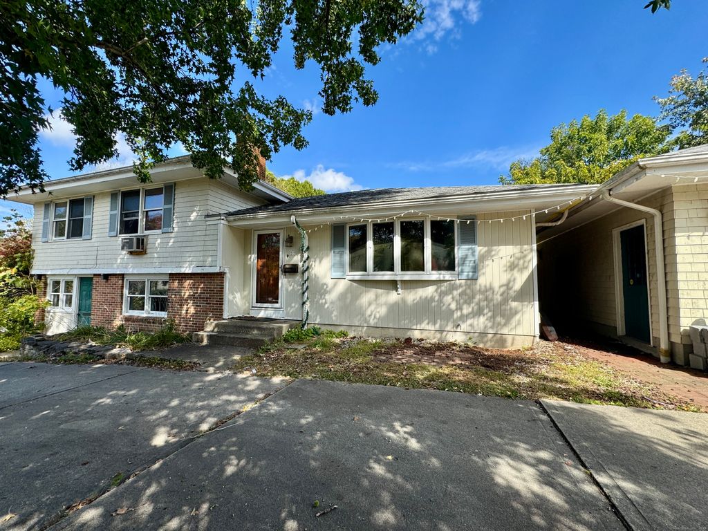27 Sycamore Road, Norwich, CT 06360