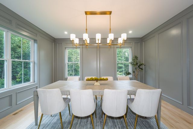 19 Morrill Dr, Wayland, MA 01778