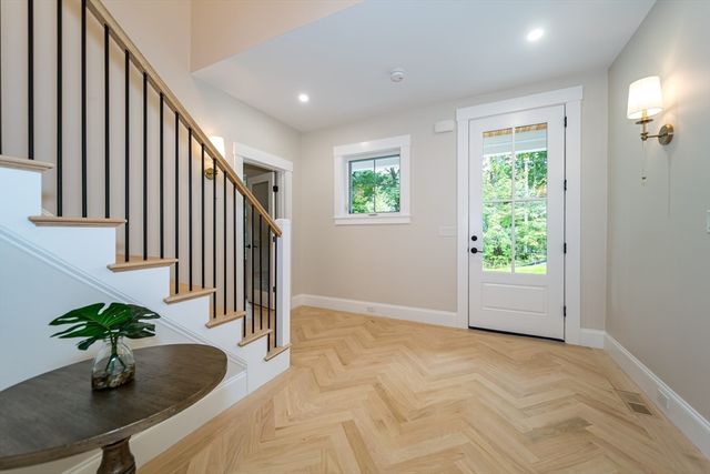 19 Morrill Dr, Wayland, MA 01778