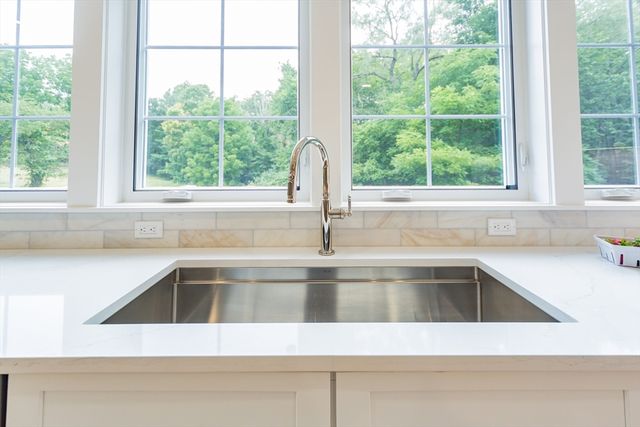 19 Morrill Dr, Wayland, MA 01778