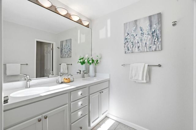 181 Ada Avenue 50, Mountain View, CA 94043