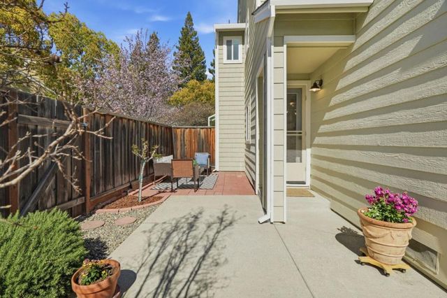 181 Ada Avenue 50, Mountain View, CA 94043