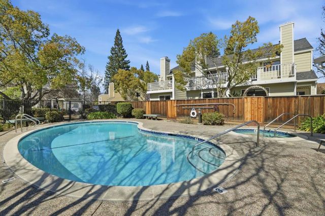 181 Ada Avenue 50, Mountain View, CA 94043