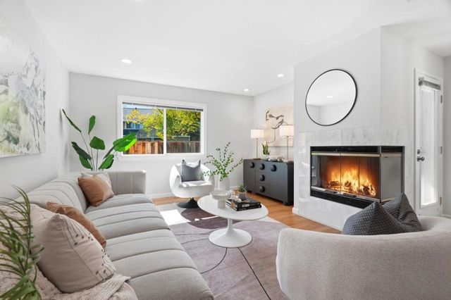 181 Ada Avenue 50, Mountain View, CA 94043