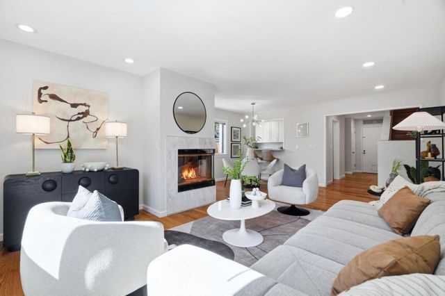 181 Ada Avenue 50, Mountain View, CA 94043