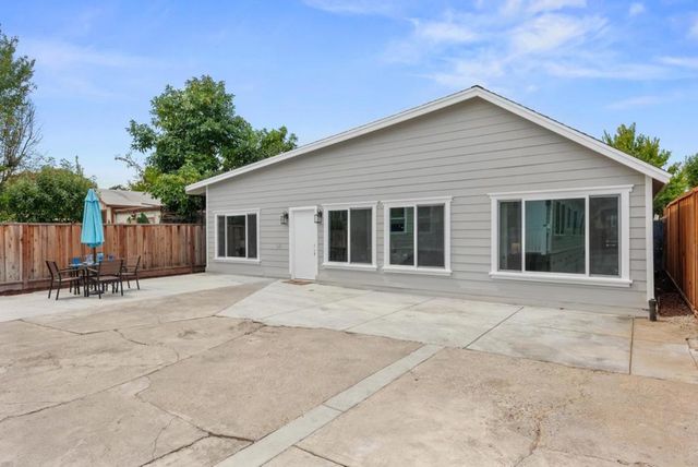 387 N 12th Street, San Jose, CA 95112