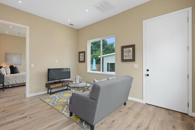 387 N 12th Street, San Jose, CA 95112