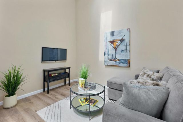 387 N 12th Street, San Jose, CA 95112