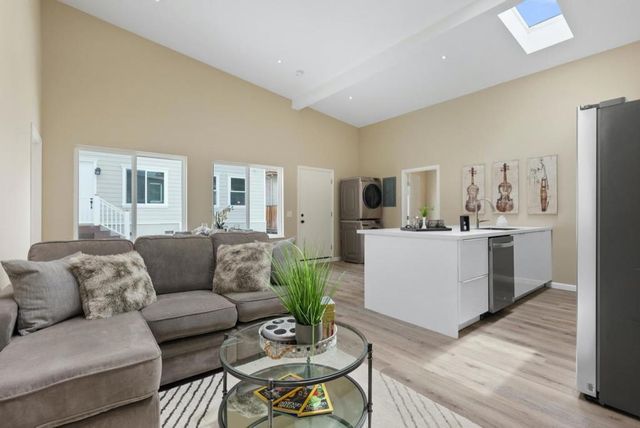387 N 12th Street, San Jose, CA 95112