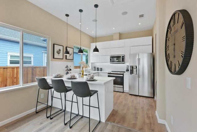 387 N 12th Street, San Jose, CA 95112