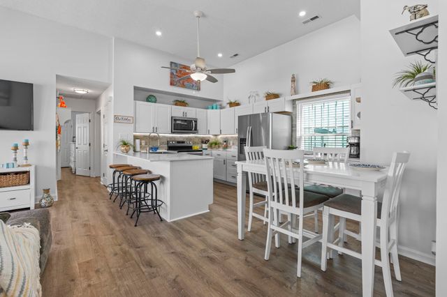 913 Charles St., North Myrtle Beach, SC 29582