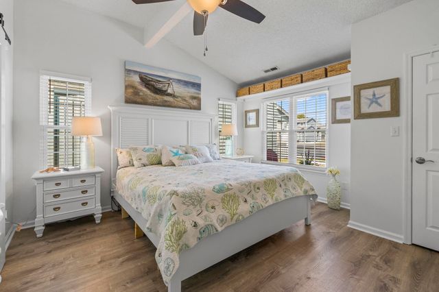 913 Charles St., North Myrtle Beach, SC 29582