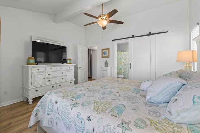 913 Charles St., North Myrtle Beach, SC 29582