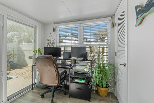 913 Charles St., North Myrtle Beach, SC 29582