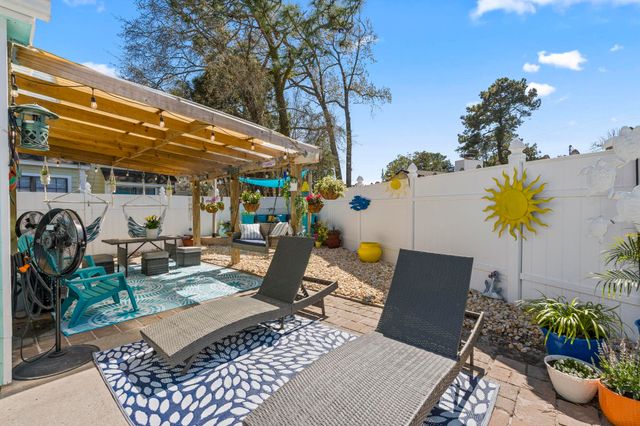 913 Charles St., North Myrtle Beach, SC 29582