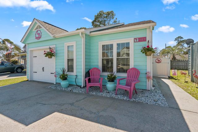 913 Charles St., North Myrtle Beach, SC 29582