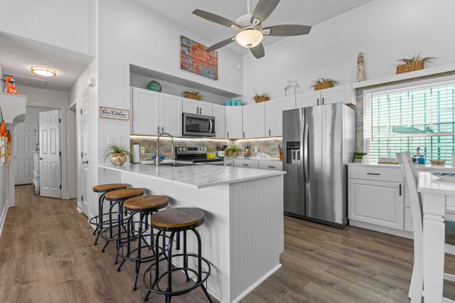 913 Charles St., North Myrtle Beach, SC 29582