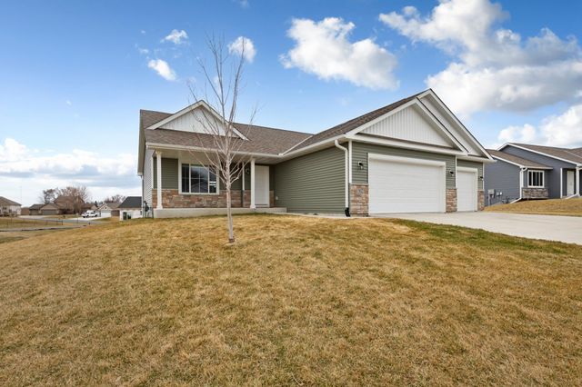 902 Emily Court NE, Montgomery, MN 56069