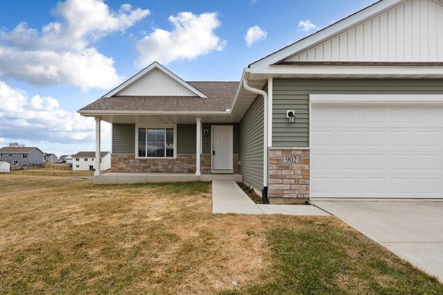 902 Emily Court NE, Montgomery, MN 56069