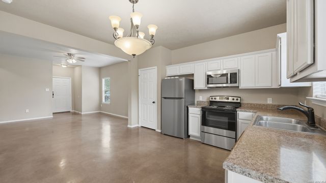 145 ROSEDALE AVE, New Braunfels, TX 78130