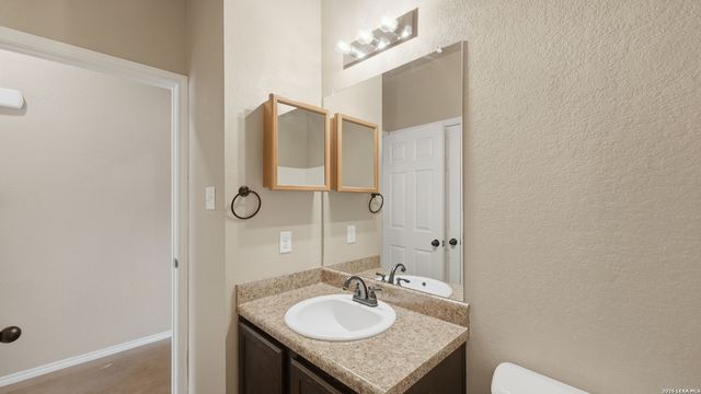 145 ROSEDALE AVE, New Braunfels, TX 78130