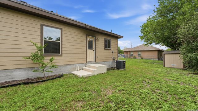 145 ROSEDALE AVE, New Braunfels, TX 78130