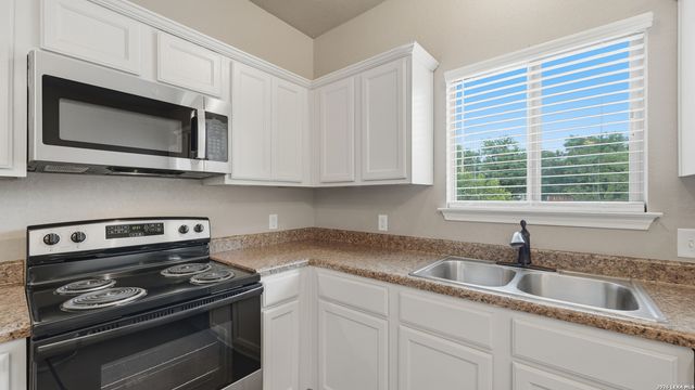 145 ROSEDALE AVE, New Braunfels, TX 78130