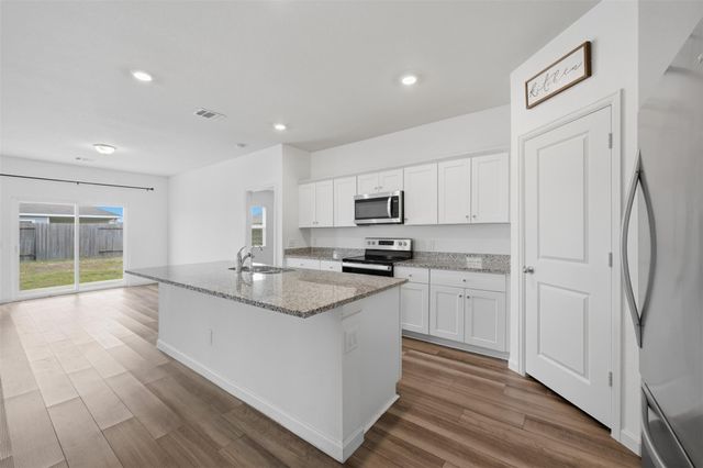 992 Blue Beech Lane, Brookshire, TX 77423