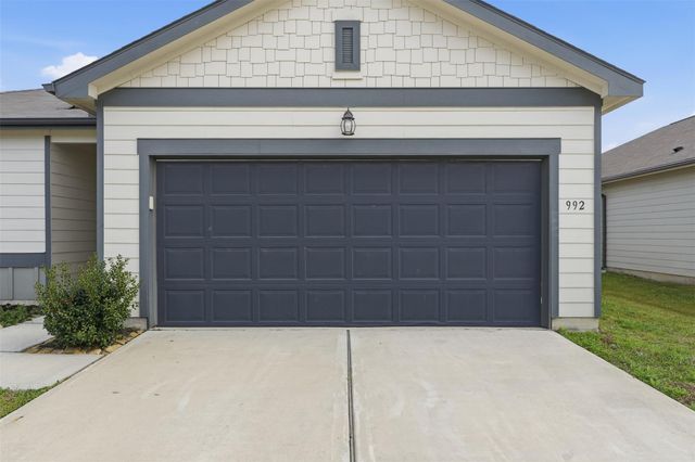 992 Blue Beech Lane, Brookshire, TX 77423