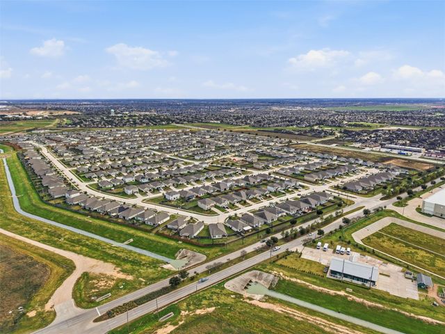 992 Blue Beech Lane, Brookshire, TX 77423