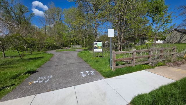 850 S Wisconsin Street, Hobart, IN 46342