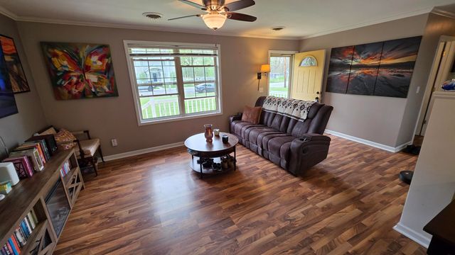 850 S Wisconsin Street, Hobart, IN 46342